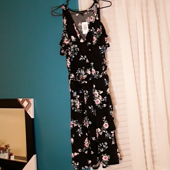 Black Floral Midi Dress - Picture 4 of 4